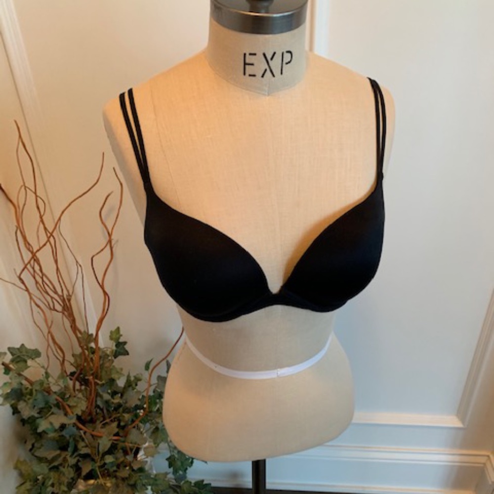 Victorias Secret Very Sexy 34D Push Up Bra